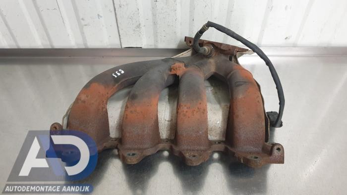 Avgasgrenrör från en Renault Laguna II (BG) 2.0 16V 2005