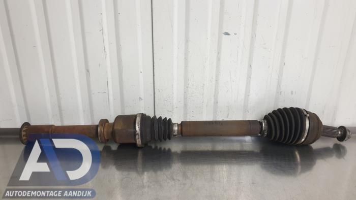 Drivaxel, höger fram från en Renault Laguna II (BG) 2.0 16V 2005