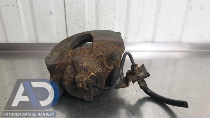 Främre bromsok, höger från en Renault Laguna II (BG) 2.0 16V 2005