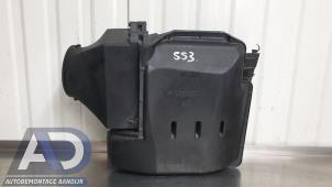 Begagnade Luftfilterhus Renault Laguna II (BG) 2.0 16V Pris € 19,99 Marginaltabell erbjuds av Autodemontage Aandijk