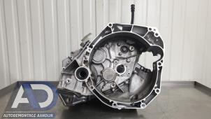 Używane Skrzynia biegów Dacia Jogger 1.0 TCe 110 12V Cena € 499,99 Procedura marży oferowane przez Autodemontage Aandijk