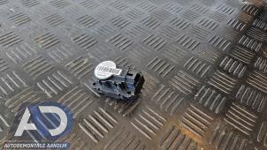 Gebruikte Kachelklep Motor Opel Insignia 2.0 CDTI 16V 130 Ecotec Prijs € 24,99 Margeregeling aangeboden door Autodemontage Aandijk