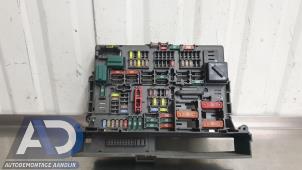 Gebruikte Zekeringkast BMW 3 serie Touring (E91) 320d 16V Prijs € 39,99 Margeregeling aangeboden door Autodemontage Aandijk