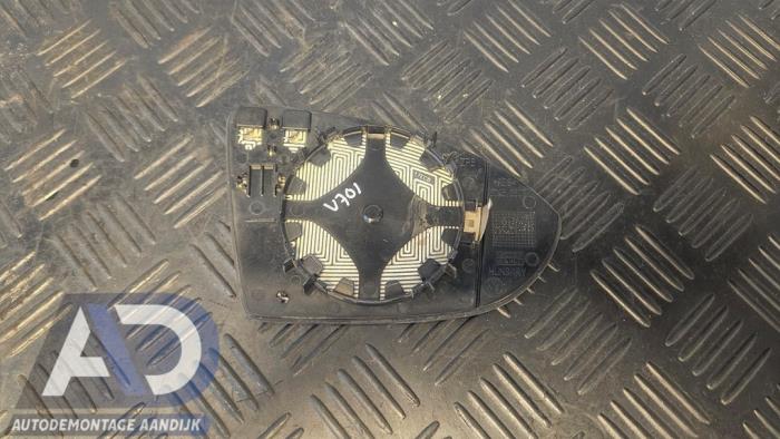 Spiegelglas links van een Volkswagen Golf VII (AUA) 1.5 TSI Evo BMT 16V 2018