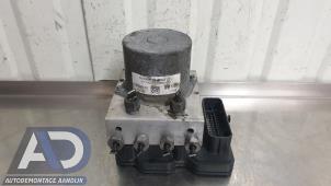 Używane Pompa ABS Opel Astra K Sports Tourer 1.6 CDTI 136 16V Cena € 74,99 Procedura marży oferowane przez Autodemontage Aandijk