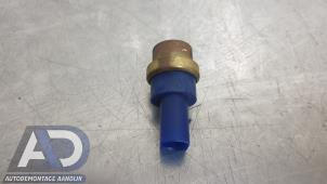 Begagnade Kylartemperatursensor Ford Galaxy (WGR) 1.9 TDI Pris € 14,99 Marginaltabell erbjuds av Autodemontage Aandijk