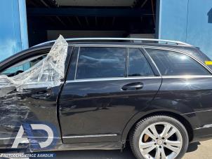 Gebruikte Portier 4Deurs links-achter Mercedes C Estate (S204) 1.8 C-250 CGI 16V Prijs € 149,99 Margeregeling aangeboden door Autodemontage Aandijk
