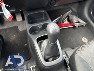 Begagnade Växelspak Mitsubishi Space Star (A0) 1.2 12V Pris € 29,99 Marginaltabell erbjuds av Autodemontage Aandijk