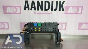 Begagnade Säkringsbox Mercedes A (W169) 1.5 A-150 Pris € 34,99 Marginaltabell erbjuds av Autodemontage Aandijk
