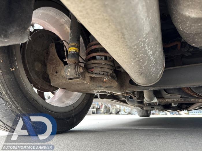 Os tylna napedu na przednie kola z Fiat Grande Punto (199) 1.3 JTD Multijet 16V VGT 2007