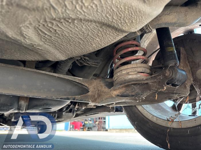 Os tylna napedu na przednie kola z Fiat Grande Punto (199) 1.3 JTD Multijet 16V VGT 2007