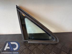 Gebruikte Driehoeks Ruit rechts-voor Volkswagen Touran (1T1/T2) 1.6 Prijs € 24,99 Margeregeling aangeboden door Autodemontage Aandijk