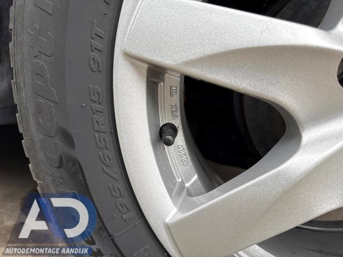 Zestaw obreczy sportowych z Citroën C3 (SX/SW) 1.2 Vti 12V PureTech 2017