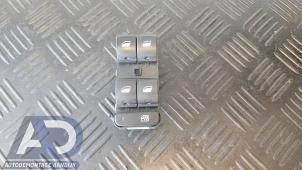 Używane Przelacznik elektrycznej szyby Citroen C3 (SX/SW) 1.2 Vti 12V PureTech Cena € 24,99 Procedura marży oferowane przez Autodemontage Aandijk