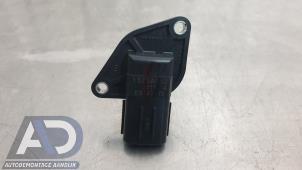 Gebruikte Luchtmassameter Mitsubishi Space Star (A0) 1.2 12V Prijs € 29,99 Margeregeling aangeboden door Autodemontage Aandijk