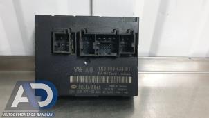 Begagnade Komfortmodul Volkswagen Touran (1T1/T2) 2.0 TDI DPF Cross Touran Pris € 24,99 Marginaltabell erbjuds av Autodemontage Aandijk