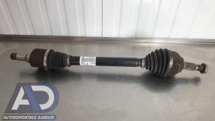 Używane Os napedowa lewy przód Opel Vivaro 1.5 CDTI 102 Cena € 151,24 Z VAT oferowane przez Autodemontage Aandijk