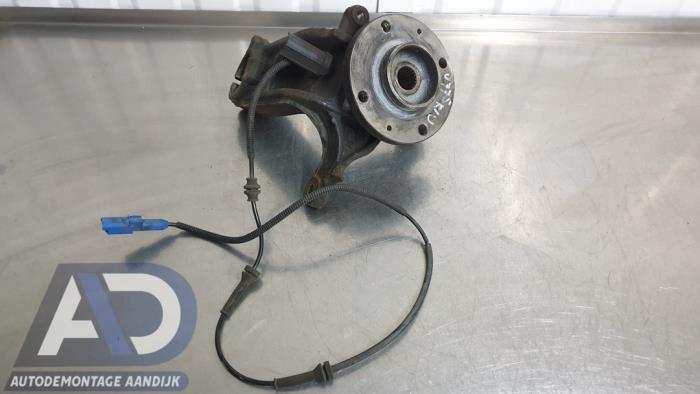 Sworzen prawy przód z Citroën C3 (SX/SW) 1.2 Vti 12V PureTech 2017