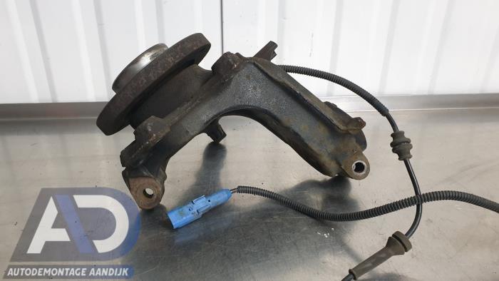 Sworzen prawy przód z Citroën C3 (SX/SW) 1.2 Vti 12V PureTech 2017