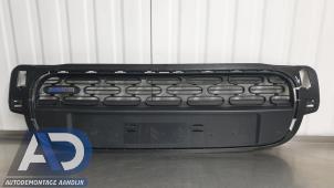 Używane Grill Citroen C3 (SX/SW) 1.2 Vti 12V PureTech Cena € 39,99 Procedura marży oferowane przez Autodemontage Aandijk