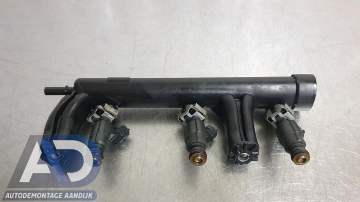 Listwa wtryskowa z Citroën C3 (SX/SW) 1.2 Vti 12V PureTech 2017