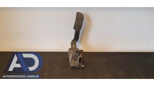 Gebruikte Sensor Gaspedaalpositie Mercedes Sprinter 2t (901/902) 208 CDI 16V Prijs € 29,99 Margeregeling aangeboden door Autodemontage Aandijk