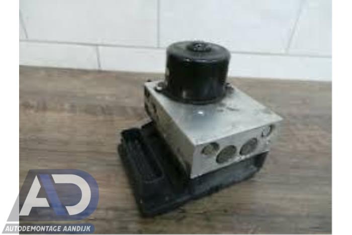 ABS-dator från en Audi A3 (8L1) 1.8 T 20V 2000