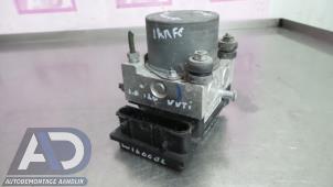 Używane Pompa ABS Toyota Aygo (B10) 1.0 12V VVT-i Cena € 29,99 Procedura marży oferowane przez Autodemontage Aandijk