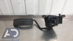 Używane Czujnik polozenia pedalu gazu Renault Scénic II (JM) 2.0 16V Cena € 24,99 Procedura marży oferowane przez Autodemontage Aandijk