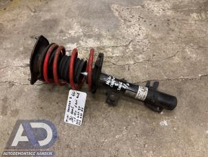 Gebruikte Veerpoot links-voor Mini Mini Cooper S (R53) 1.6 16V Prijs € 49,99 Margeregeling aangeboden door Autodemontage Aandijk