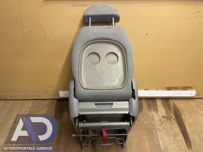 Stoel achter van een Volkswagen Sharan (7M8/M9/M6) 1.9 TDI 110 1999