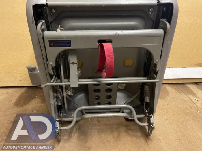 Stoel achter van een Volkswagen Sharan (7M8/M9/M6) 1.9 TDI 110 1999