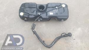 Gebruikte Tank Suzuki Swift (ZA/ZC/ZD1/2/3/9) 1.5 VVT 16V Prijs € 49,99 Margeregeling aangeboden door Autodemontage Aandijk