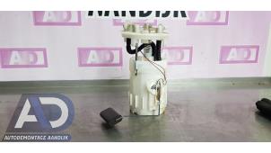 Begagnade Tankflottör Renault Trafic New (EL) 1.9 dCi 100 16V Pris € 24,99 Marginaltabell erbjuds av Autodemontage Aandijk