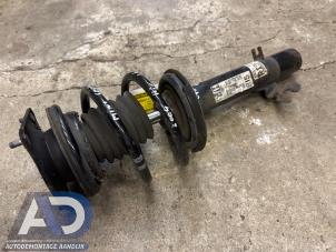 Gebruikte Mac Phersonpoot rechts-voor Mini Mini Cooper S (R53) 1.6 16V Prijs € 49,99 Margeregeling aangeboden door Autodemontage Aandijk