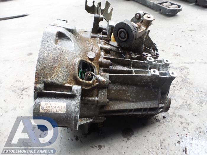 Växellåda från en Volkswagen Sharan (7M8/M9/M6) 2.0 1999