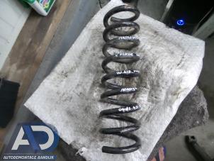 Używane Sruba sprezyny przód Mercedes E-Klasse Cena € 25,00 Procedura marży oferowane przez Autodemontage Aandijk