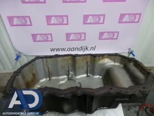 Begagnade Oljetråg Chrysler Voyager Pris på förfrågan erbjuds av Autodemontage Aandijk