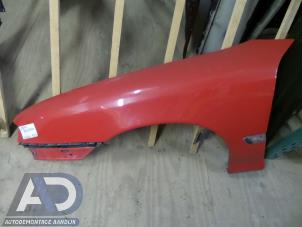 Begagnade Framskärm, vänster Opel Calibra 2.0i Pris € 49,99 Marginaltabell erbjuds av Autodemontage Aandijk