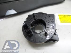 Begagnade Klockfjäder, airbag Skoda Fabia II (5J) 1.2i 12V Pris € 29,99 Marginaltabell erbjuds av Autodemontage Aandijk