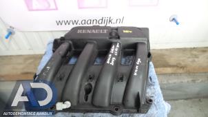 Gebruikte Inlaatspruitstuk Dacia Logan MCV (KS) 1.6 16V Prijs op aanvraag aangeboden door Autodemontage Aandijk