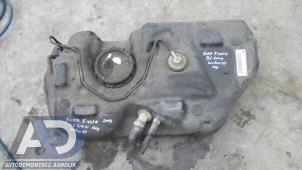 Gebruikte Tank Ford Fiesta 6 (JA8) 1.25 16V Prijs € 49,99 Margeregeling aangeboden door Autodemontage Aandijk