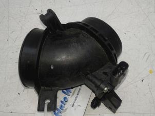 Gebruikte Luchthoeveelheidsmeter Ford Kuga II (DM2) Prijs € 79,00 Margeregeling aangeboden door Autobedrijf G.H. Wessel B.V.