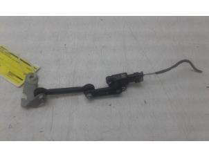 Gebruikte Sensor (overige) Mercedes GLE (V167) 400d 2.9 4-Matic Prijs € 45,00 Margeregeling aangeboden door Autobedrijf G.H. Wessel B.V.