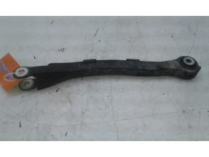 Begagnade Bakre gaffelben, höger Mercedes SL (R230) 5.0 SL-500 V8 24V Pris € 49,00 Marginaltabell erbjuds av Autobedrijf G.H. Wessel B.V.