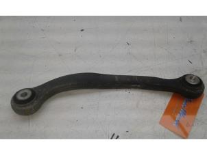 Begagnade Bakre gaffelben, höger Mercedes SL (R230) 5.0 SL-500 V8 24V Pris € 45,00 Marginaltabell erbjuds av Autobedrijf G.H. Wessel B.V.