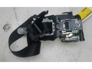 Gebruikte Gordelspanner rechts Mercedes E (R207) E-220 CDI 16V BlueEfficiency Prijs € 99,00 Margeregeling aangeboden door Autobedrijf G.H. Wessel B.V.