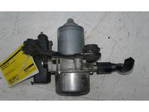 Begagnade Sekundär pump Skoda Rapid 1.0 TSI 12V Pris € 70,00 Marginaltabell erbjuds av Wessel Parts & Service B.V.