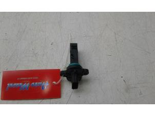 Begagnade Luftmassemätare Opel Astra K Sports Tourer 1.0 Turbo 12V Pris € 69,00 Marginaltabell erbjuds av Autobedrijf G.H. Wessel B.V.