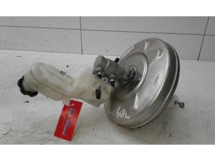 Begagnade Huvudcylinder Opel Insignia Sports Tourer 2.0 CDTI 16V Pris € 175,00 Marginaltabell erbjuds av Autobedrijf G.H. Wessel B.V.